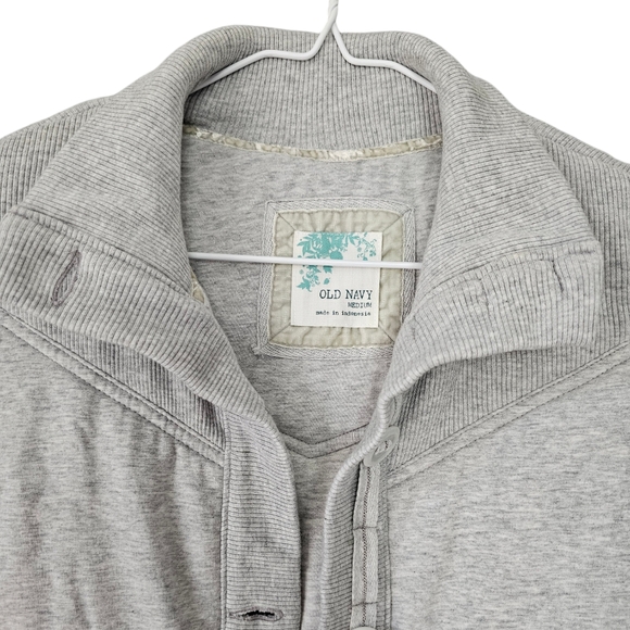 Old Navy Women's Active Heather Grey Vest - Picture 4 of 5